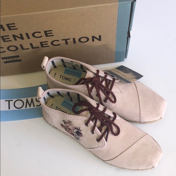 🆕 TOMS floral embroidery suede & rope Bota boot - Picture 5 of 7